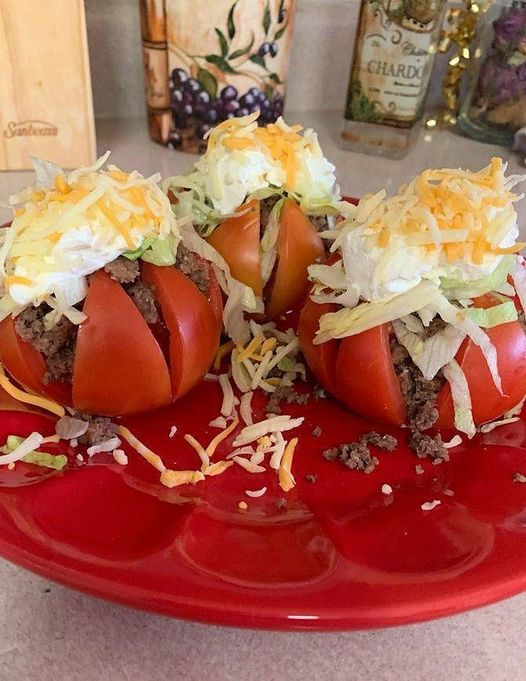 HEALTHY TACO STUFFED TOMATOES