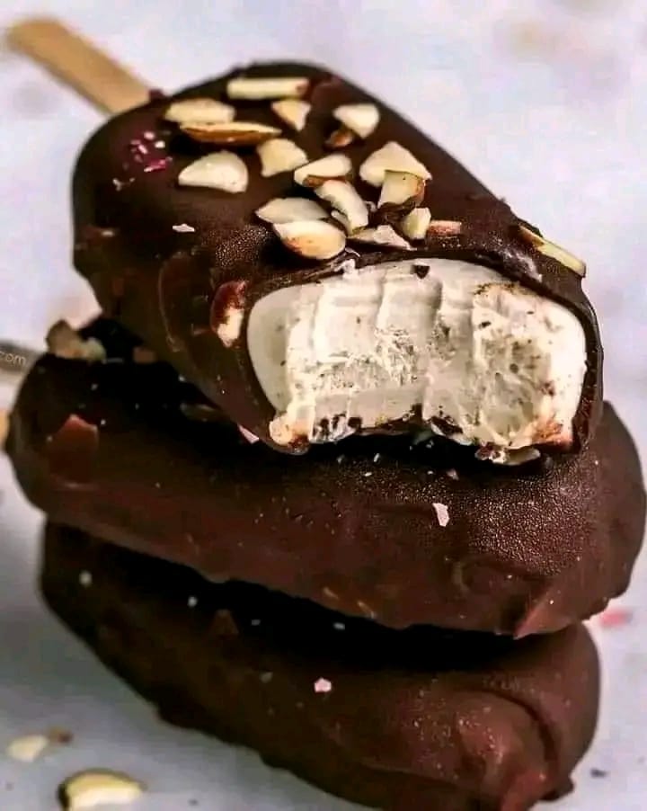 MAGNUM ICE CREAM