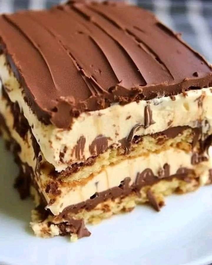 No-Bake Peanut Butter Eclair Cake