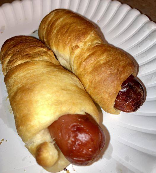 Crescent roll hotdogs in the air fryer!!