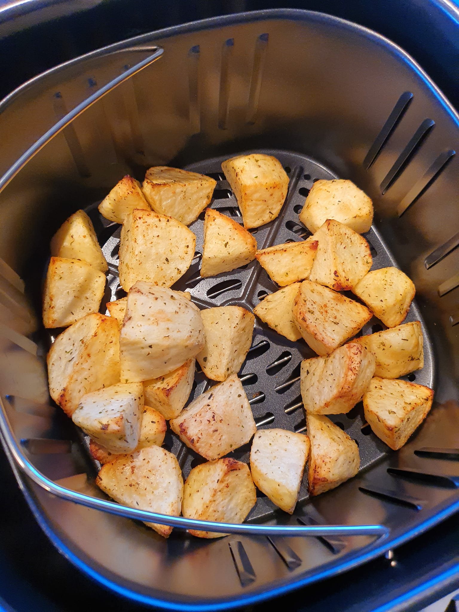 Peeled potatoes and soaked in cold water