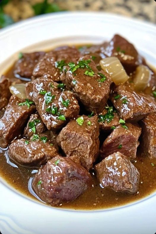 Beef in gravy tips