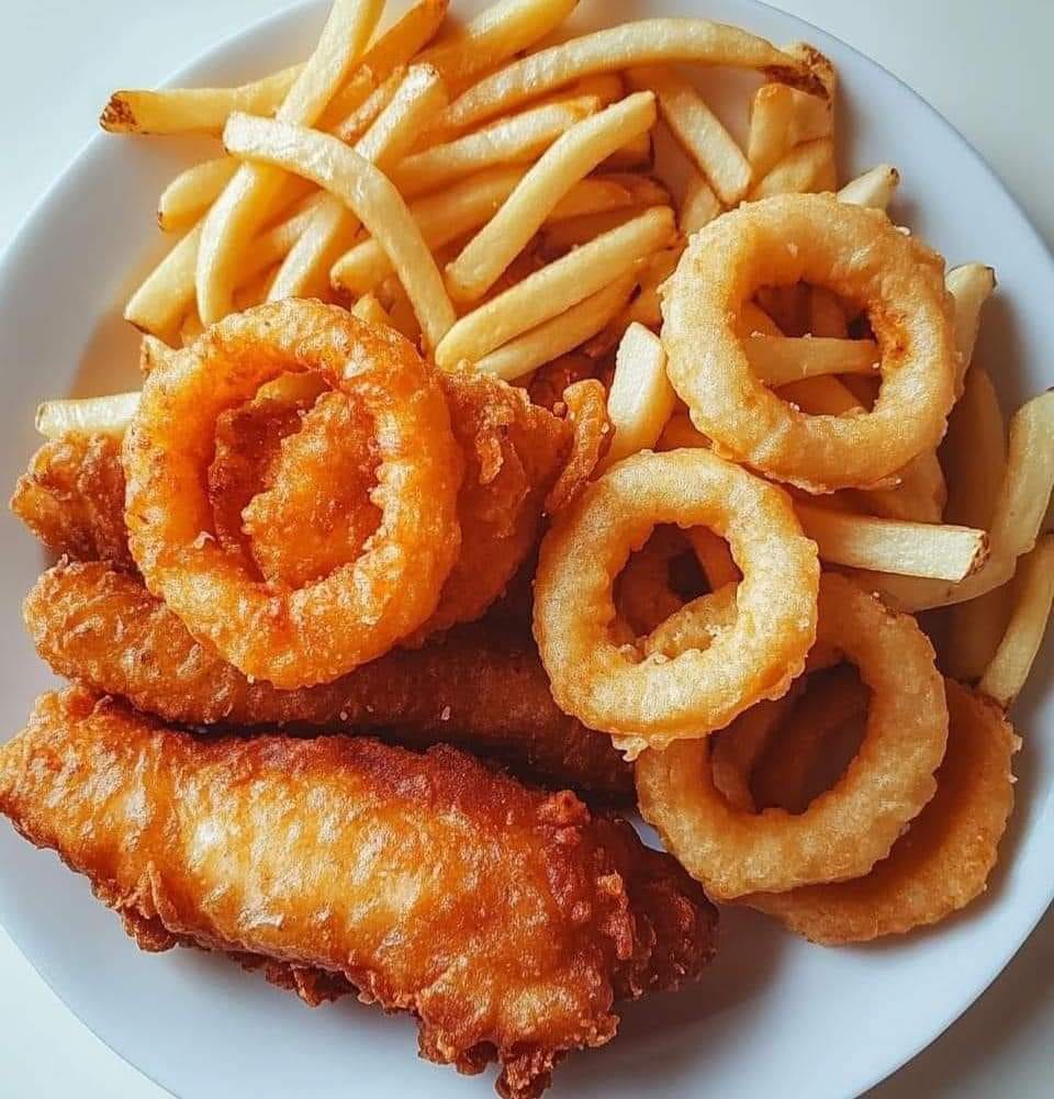 WOULD YOU EAT THIS CRISPY BATTERED COD AND ONION RINGS PLATTER