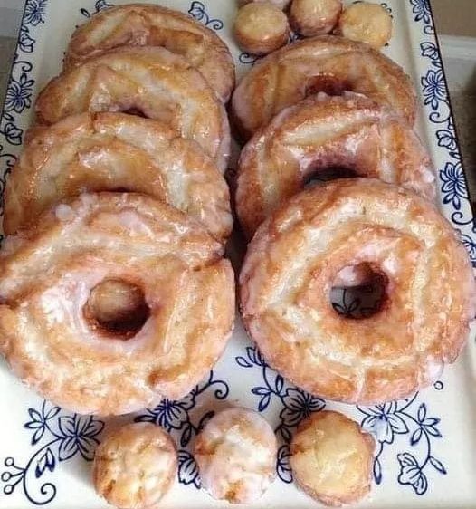 Old-Fashioned Sour Cream Cake Donuts