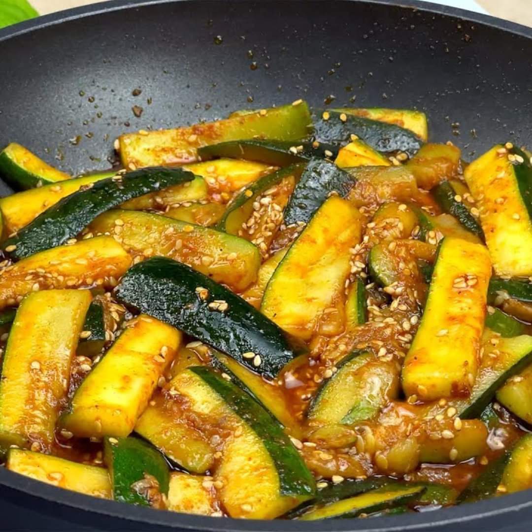 Savor the Flavor: Delicious Meatless Zucchini Dish