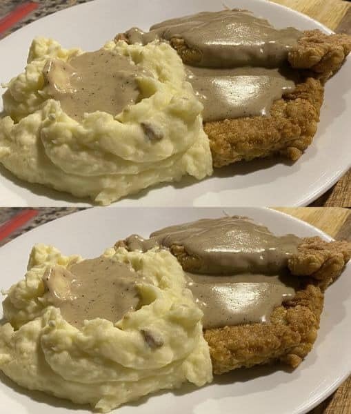 Chicken-Fried Steak with Mashed Potatoes and Gravy !!