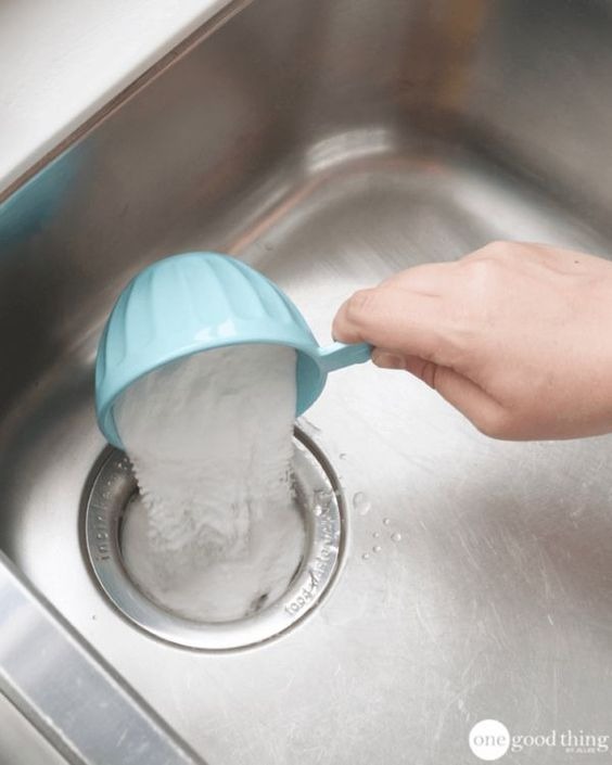 How To Unclog A Sink Using Just 2 Natural Ingredients