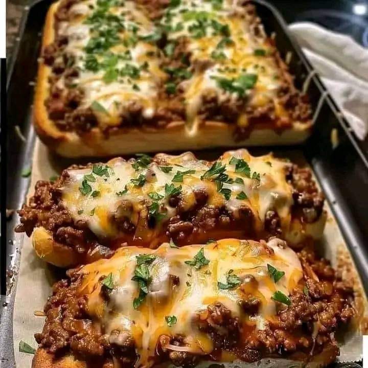 Garlic Bread Sloppy Joes