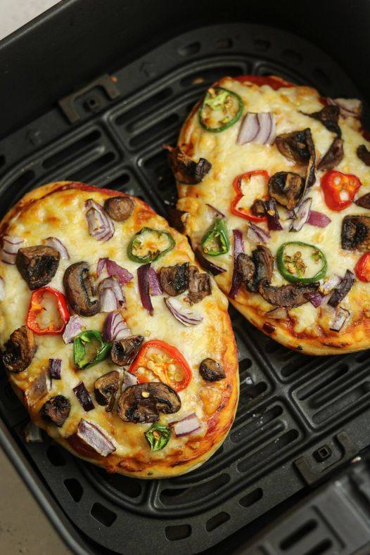 Air fryer naan pizza 