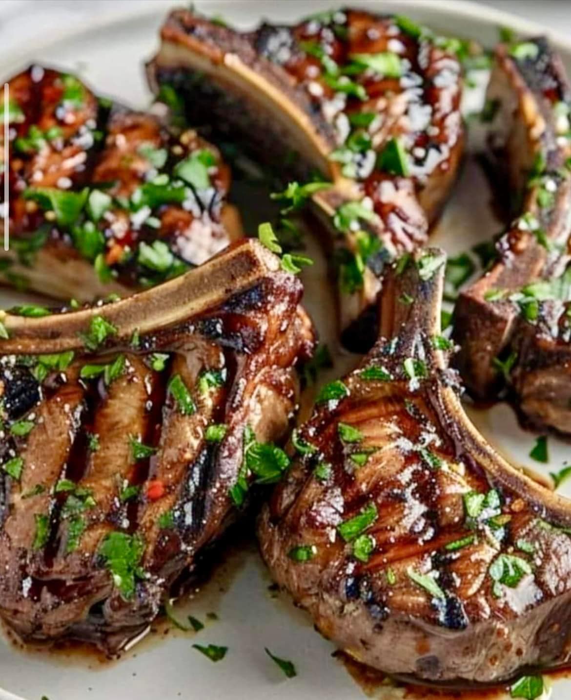 Grilled lamb chops: