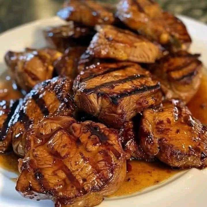 Honey Garlic Glazed Steak Medallions