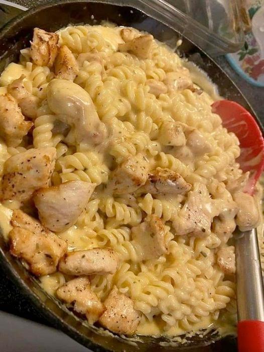 Chicken bacon ranch pasta