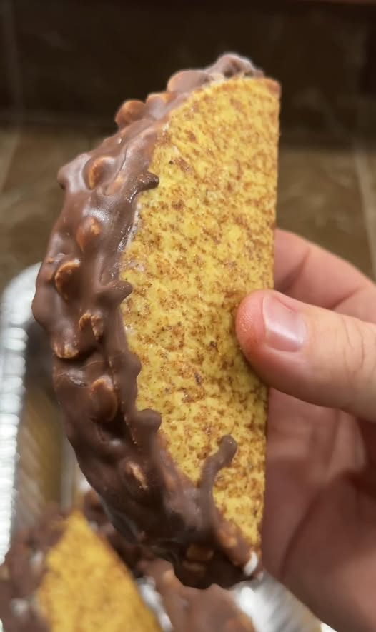 Super Easy Choco Tacos