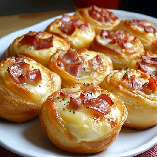 Golden Cheesy Bacon Rolls