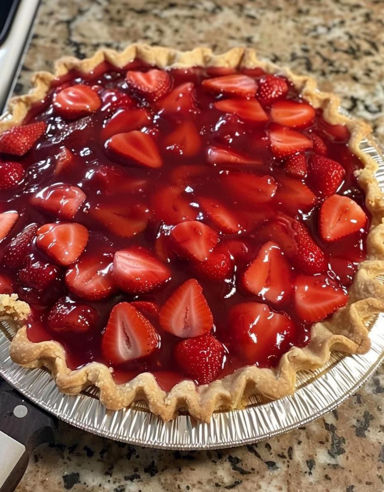  Big Boy’s Fresh Strawberry Pie 