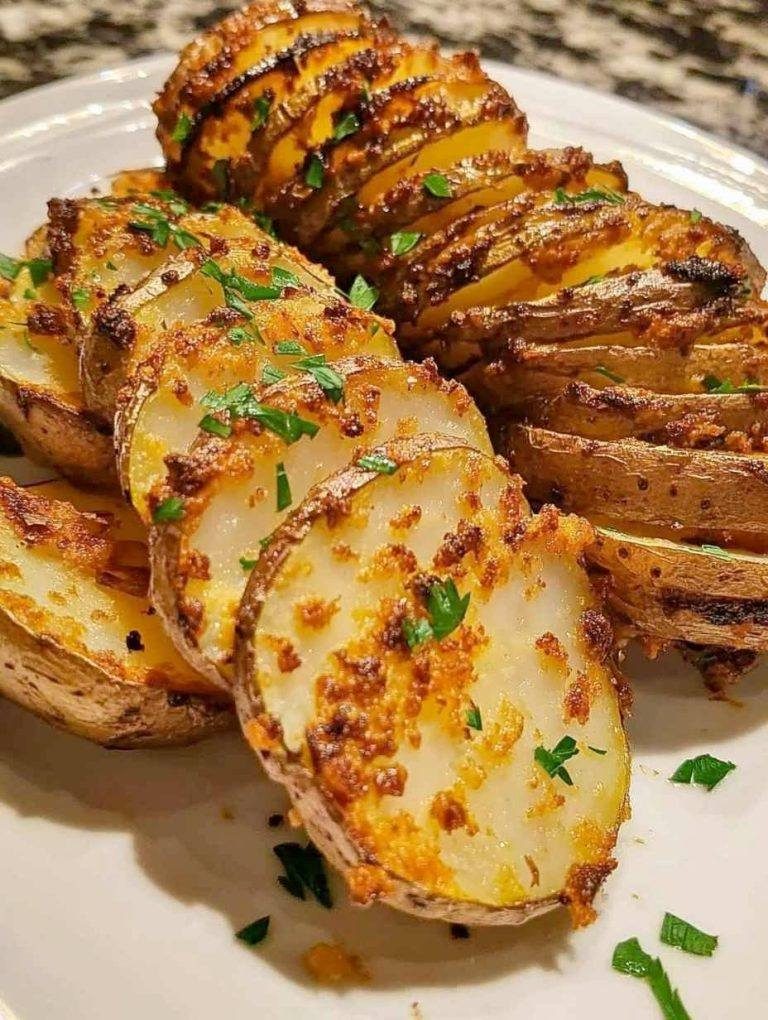 Sliced Baked Potatoes: A Crispy, Easy-to-Make Side Dish for Any Occasion