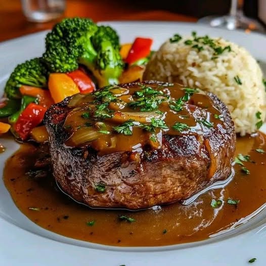 Filet Mignon with Gravy and Vegetables Recipe