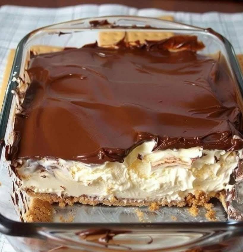 No-Bake Chocolate Eclair Cake