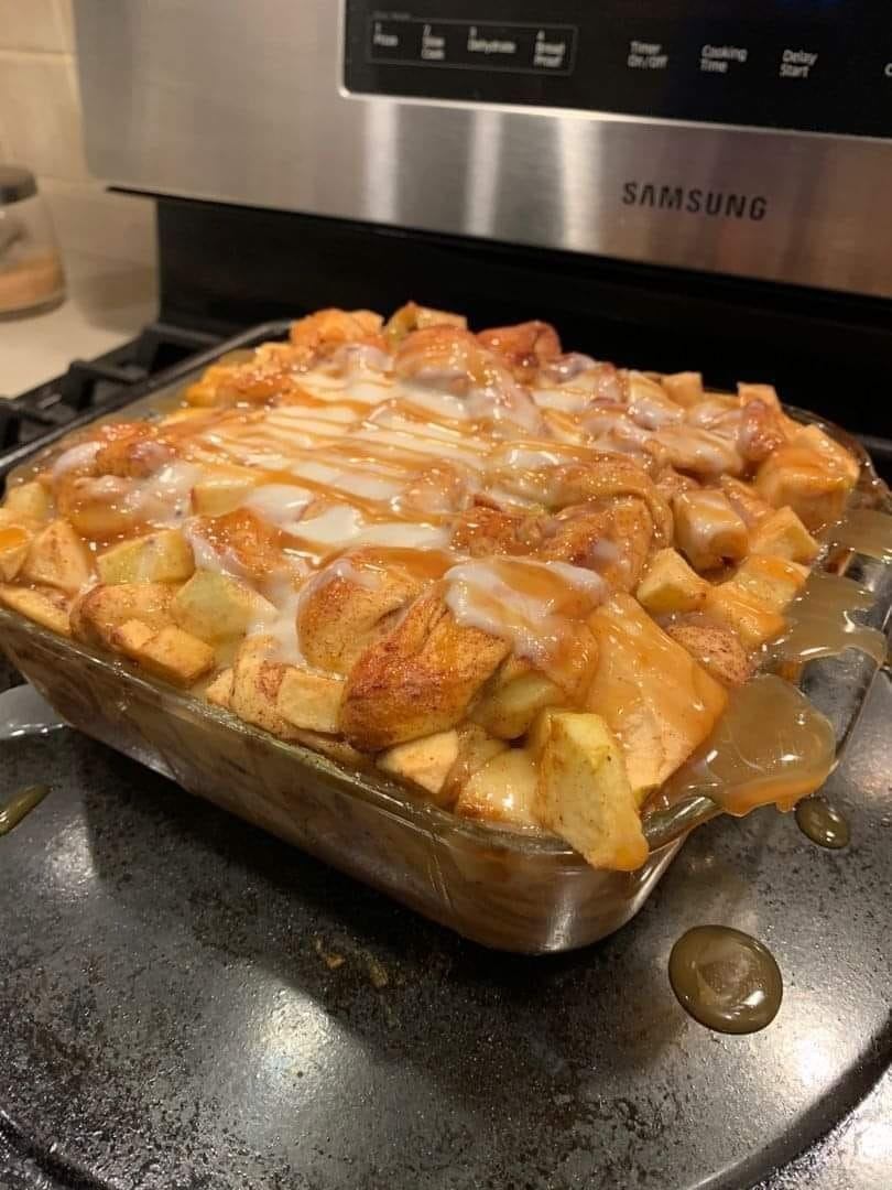 Caramel Apple Cinnamon Roll Lasagna