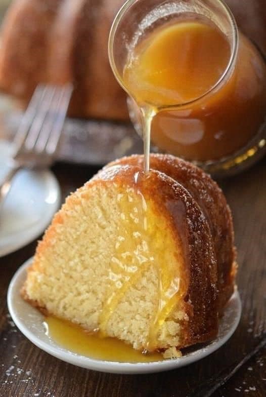 Almond Amaretto Pound Cake