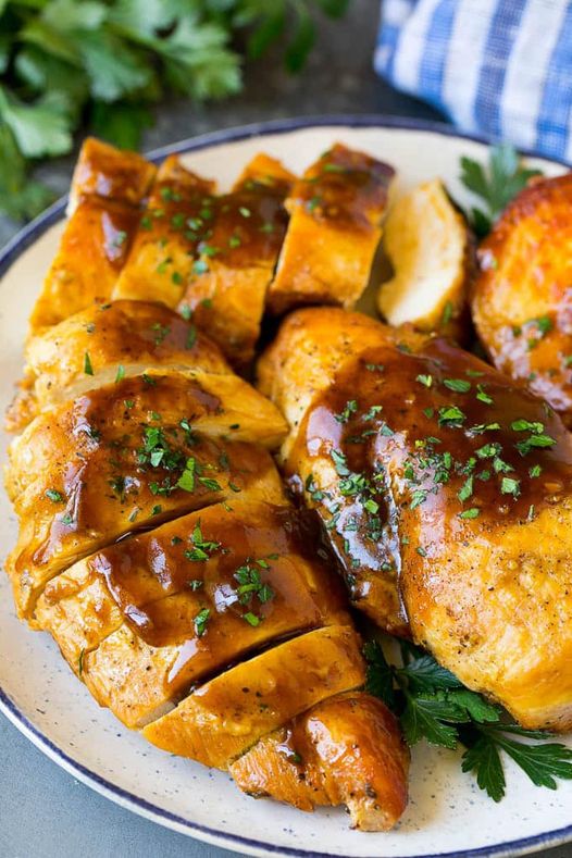 SLOW COOKER CHICKEN BREASTS WITH GRAVY